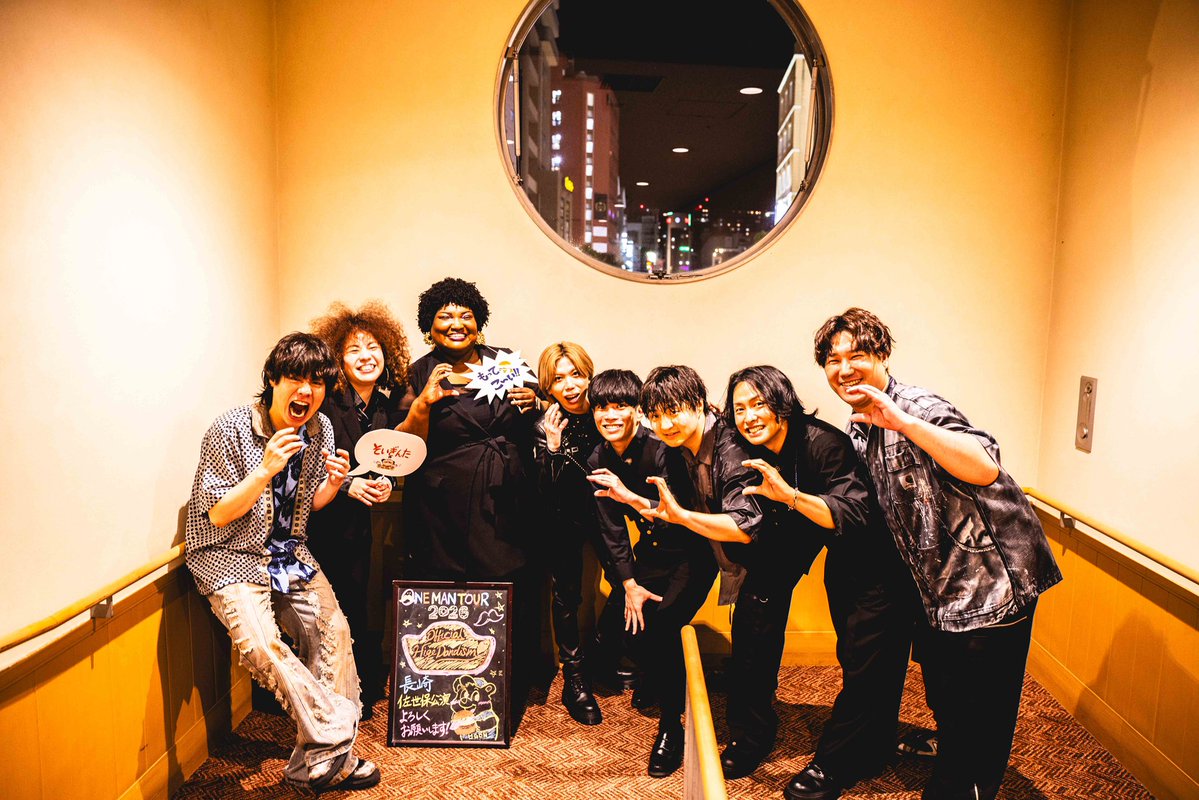 Official髭男dism tweet media