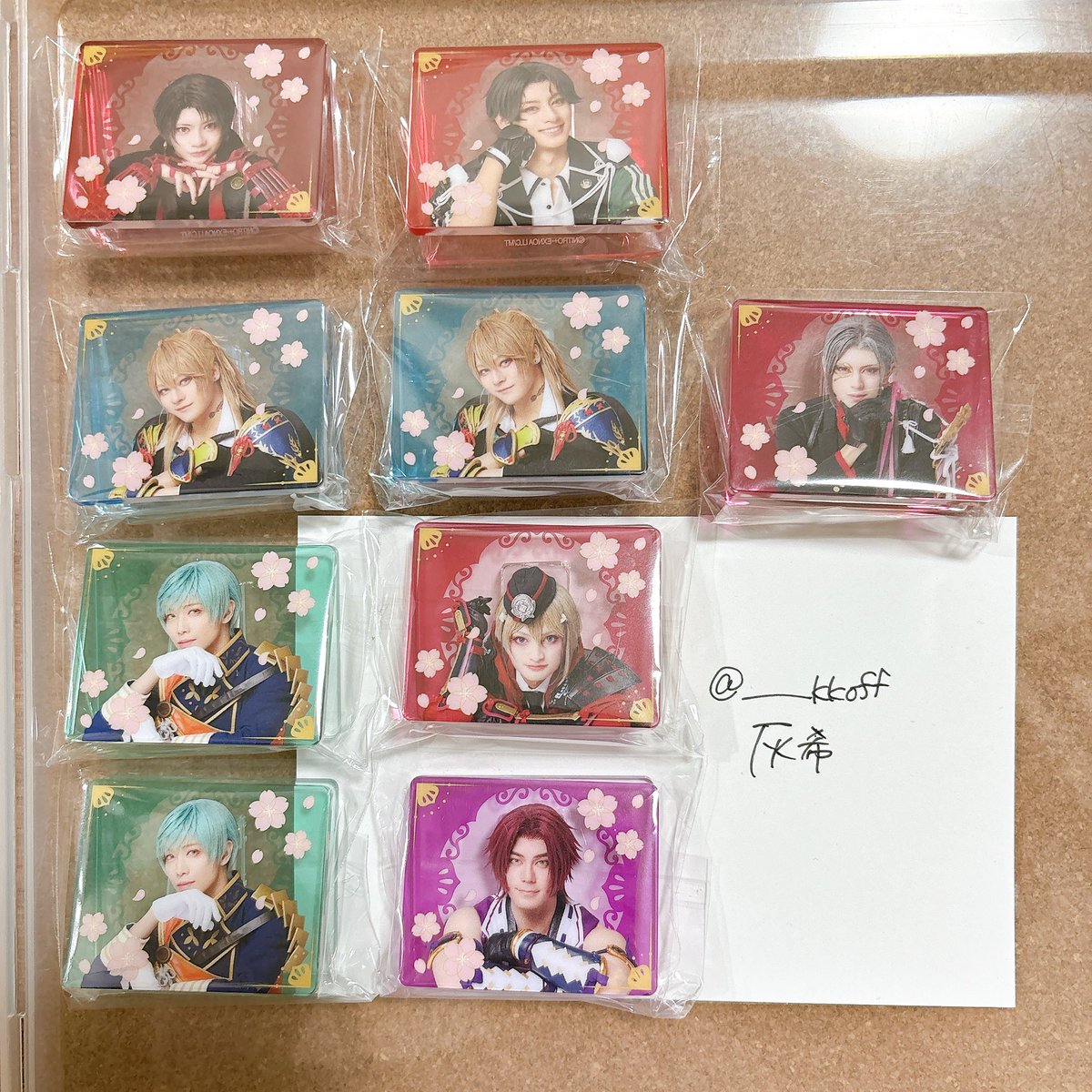 灰希 tweet media