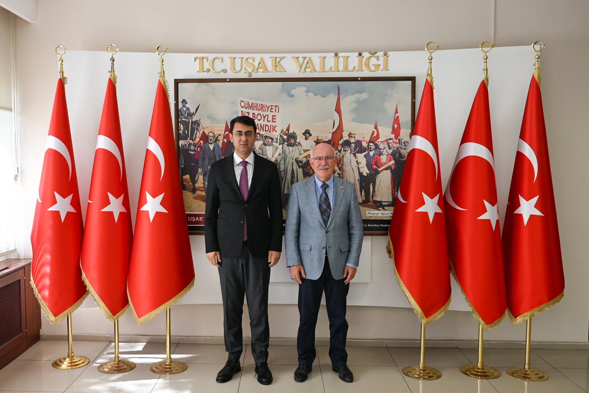 Uşak Valiliği tweet media