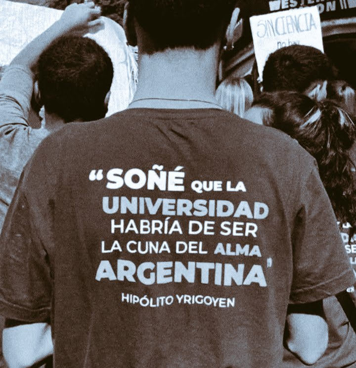 ElbioGG_UCR's tweet photo. "Yo soñé que la Universidad habría de ser la cuna del alma argentina” 
- Hipólito Yrigoyen 🇦🇷

Sin universidad pública no hay futuro. #MarchaNacionalUniversitaria #UniversidadesEnPeligro https://t.co/I1d6Kjbasv