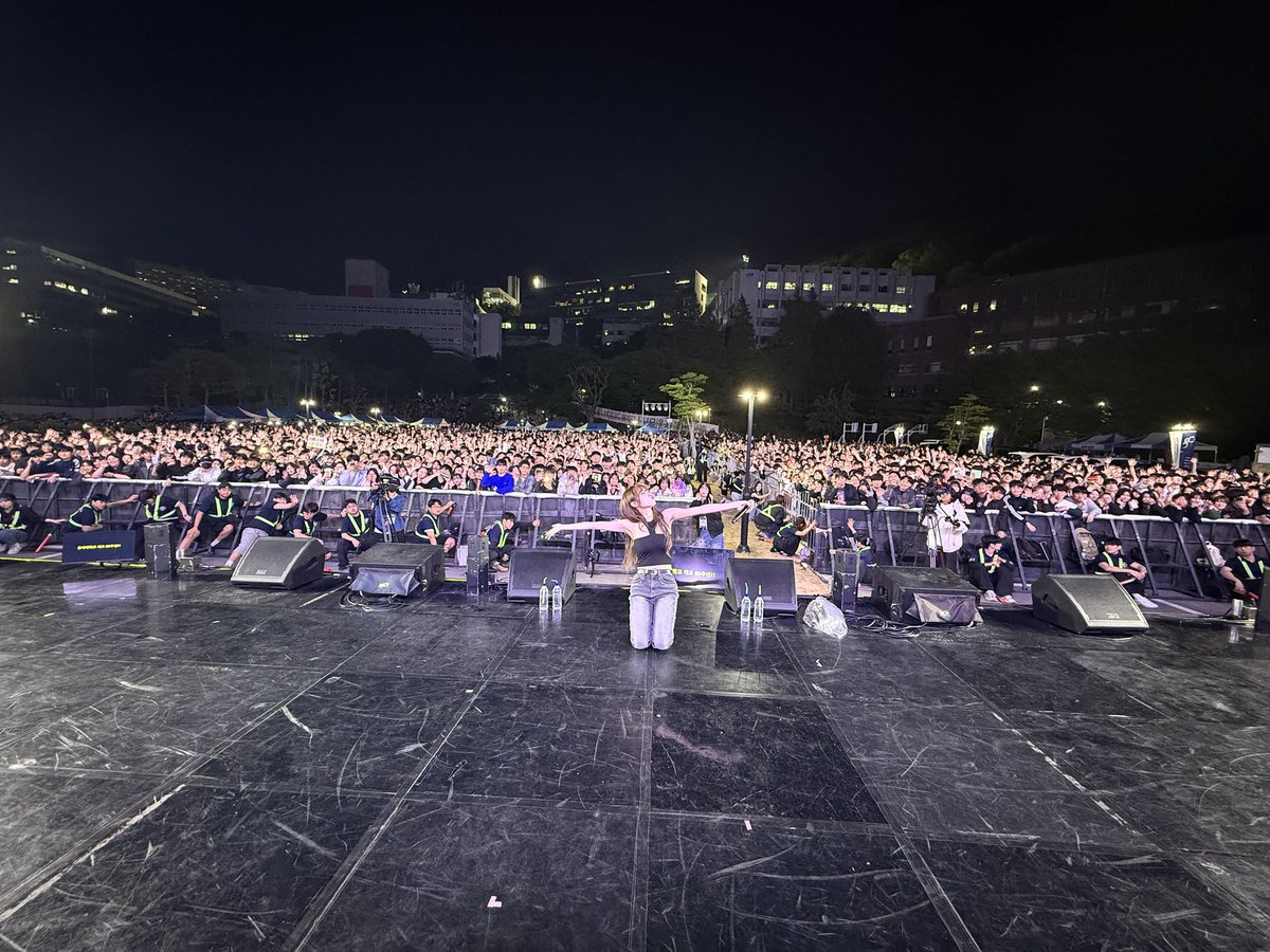 최예나 tweet media