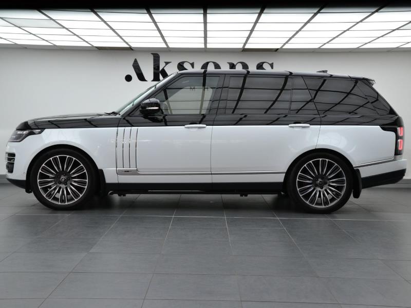 BoitumeloCaleb's tweet photo. R2 499 990 
2020 Land Rover Range Rover
L SVAutobiography Supercharged
5.0L Supercharged V8 engine 
416kW &amp; 700Nm of torque 
(21 000 km) 
Full Franchise Service History. https://t.co/mTeZHnoicS