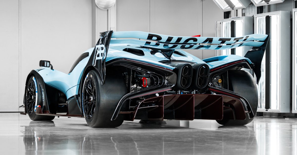 Bugatti tweet media