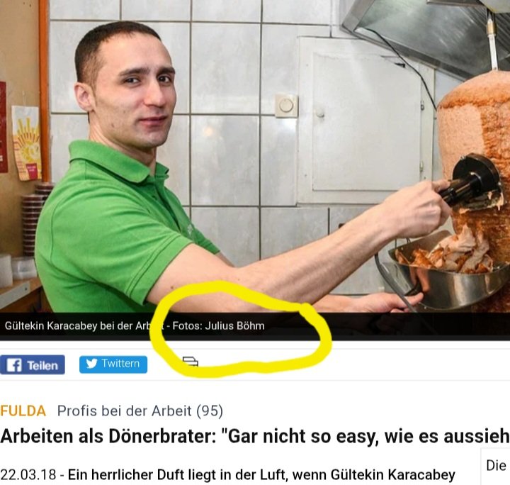 slimhelmi's tweet photo. @MMittermeier @coolservativ @coolservativ Wissen Sie eigentlich mit wem Sie da reden???? Mit dem berühmten Döner-Fotografen von den Osthessen-News! Show some RESPECT! 🤣 https://t.co/bUlbaCrie4