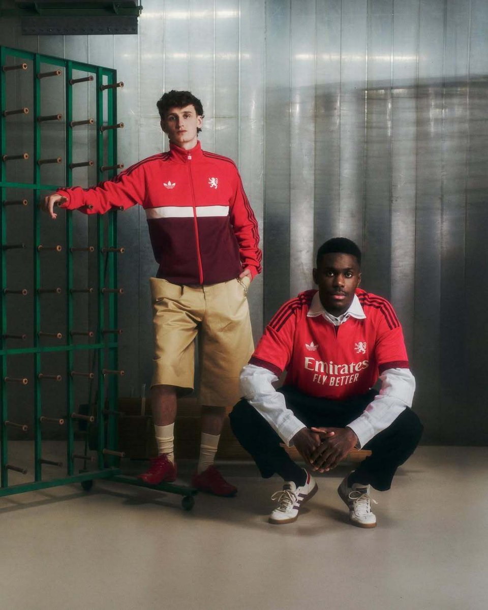 Tellement_Foot's tweet photo. adidas présente le nouveau maillot extérieur de l’Olympique Lyonnais pour la saison 2026-2027. La tenue s'inspire directement de la tradition des canuts et du patrimoine textile lyonnais 👕 https://t.co/gD15todPF9
