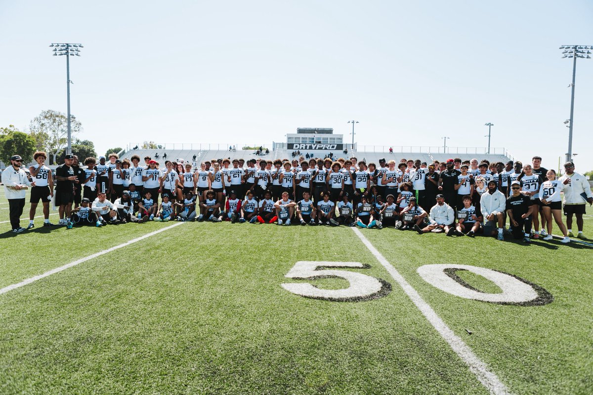 iamdoncinco's tweet photo. Great work at the DRTY PRO Exposure Camp this past weekend! Thank you to all the coaches and staff for making this possible. Be DIFFERENT. Be DRTY. @drtycamps @drtypro https://t.co/Ba79xmCW5A