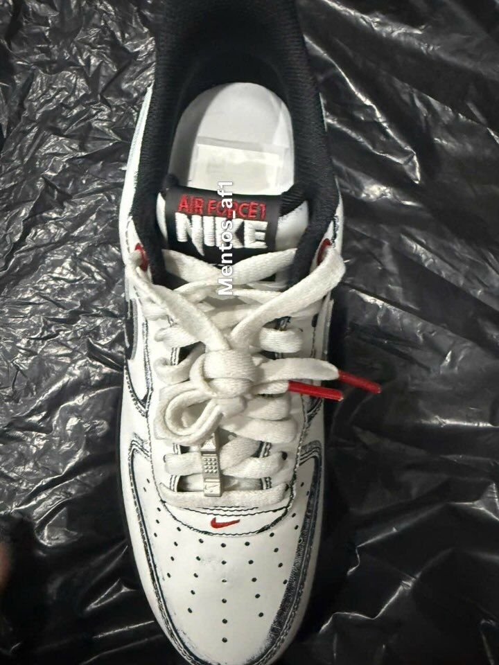JustFreshKicks's tweet photo. FIRST LOOK: Nike Air Force 1 Low Scream "Ghostface" 👻🩸

🗓️ Halloween 2026 https://t.co/dDpDXOzilb