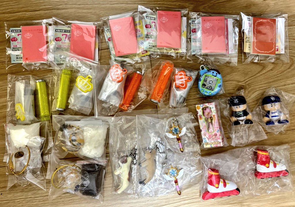lov_choco_'s tweet photo. 交換　ガチャ　ガシャポン
異種
【譲】写真のもの
【求】画像2枚目及び3枚目以降赤丸のもの

郵送交換希望
素人保管です。
難しいかと思いますが、お心当たりございましたらお気軽にお声がけください🙏 https://t.co/acL4w954aM