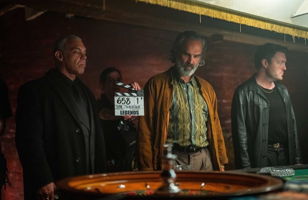 QuaakFrosch1's tweet photo. #TomForTuesday  Tom Burke filming Legends https://t.co/E5FTfSlTHp