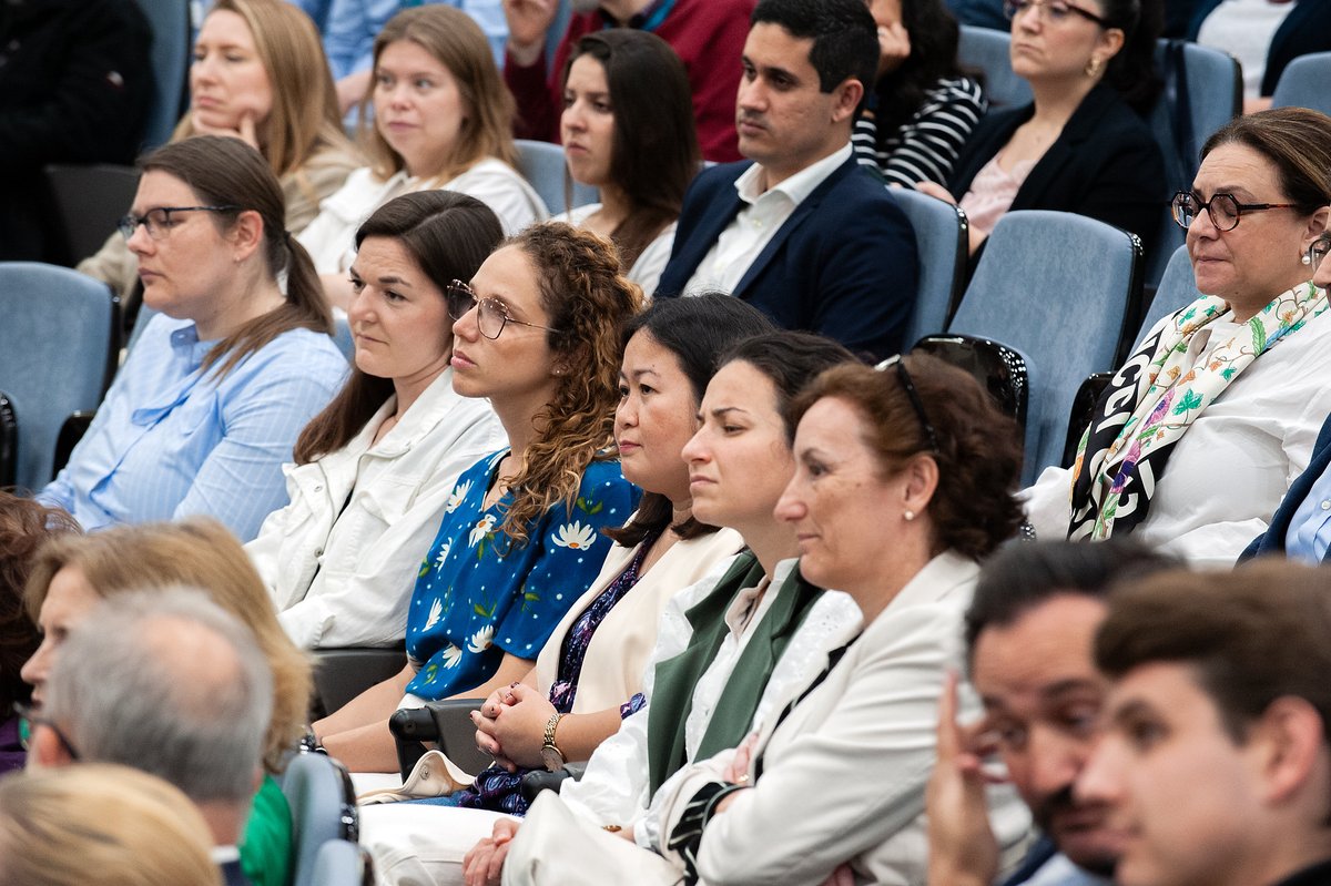 UniSantaCroce's tweet photo. 🎉 Martedì 12 maggio abbiamo vissuto la consueta #Festa dell’#Università, dedicata al ricordo del #Beato #Álvaro del #Portillo, fondatore e primo Gran Cancelliere dell’Ateneo.
🇮🇹 Il tema di quest'anno è stato la #cucina #italiana come patrimonio culturale immateriale UNESCO. https://t.co/jSfeVeHWOT