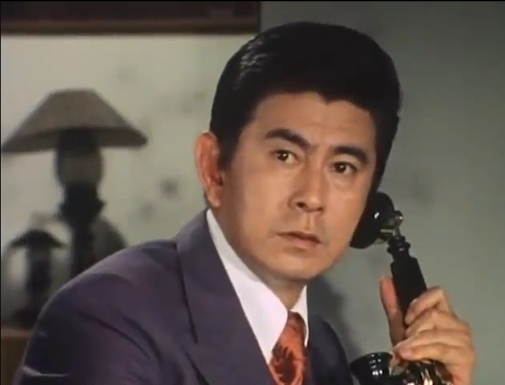 BotTelephone's tweet photo. 『赤い迷路』第6話（1974年）　#公衆電話 #電話 #黒電話 https://t.co/eld1gFP9LD