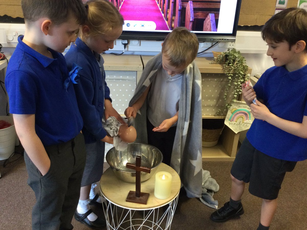 WhitegateRowan1's tweet photo. This afternoon we continued our learning on baptism and had our own role play baptism service. The children were fantastic! @SchoolWhitegate https://t.co/PaqW8uS4O8