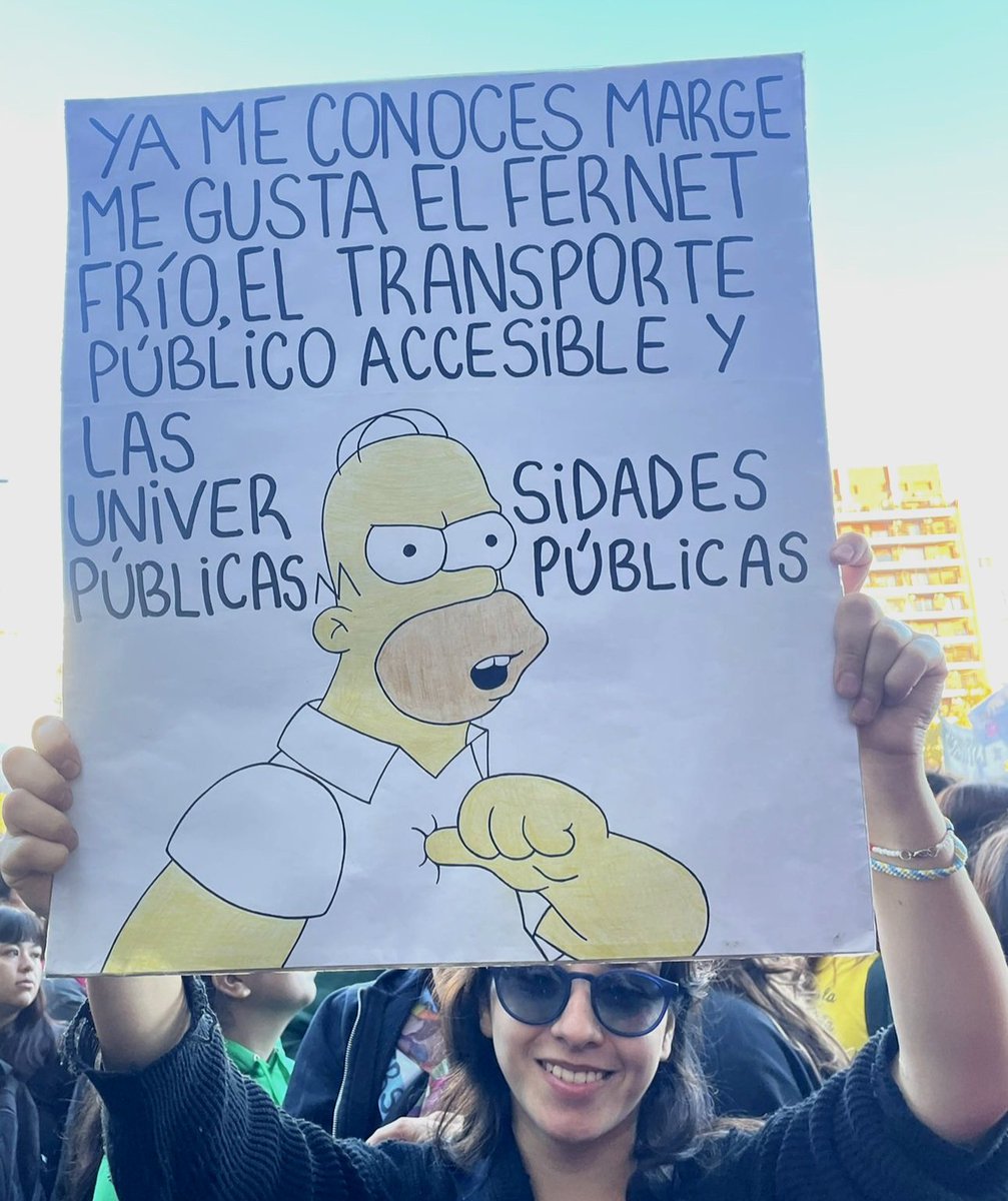 pertodopasa's tweet photo. Marcha Federal Universitaria https://t.co/LhrrQwDofh