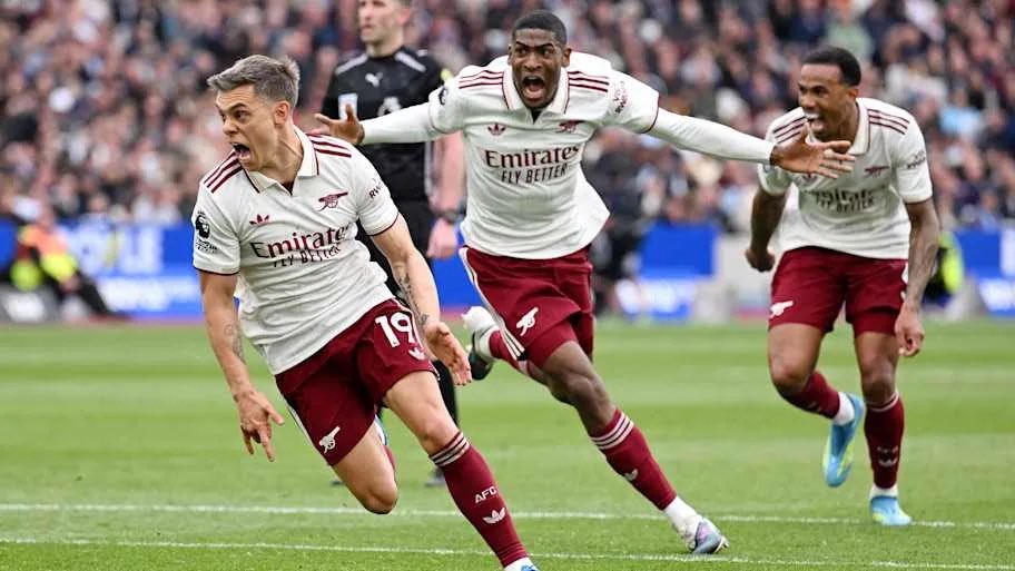 Caught Offside tweet media