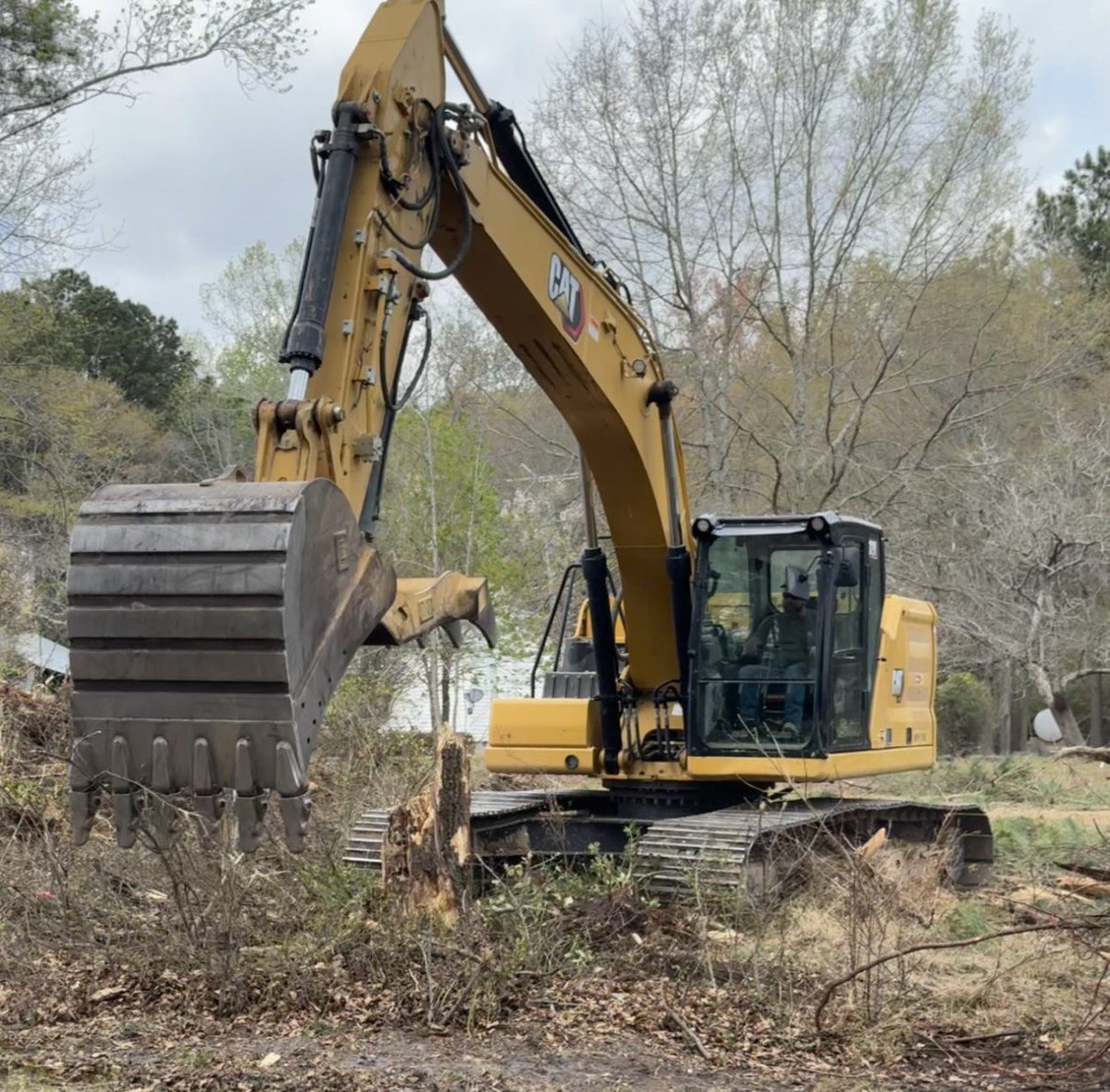 TheShawnHendrix's tweet photo. Hey @SouthernPrimeNC has openings now for demo, land clearing, site prep, concrete, ponds or storm water control. Machine fueled and ready to work.  Cat 320 excavator, Cat 963 track loader, mini excavator, skid steer jobs big or small. Fully insured, bonded, and workman’s comp. https://t.co/3CI24k3BSV