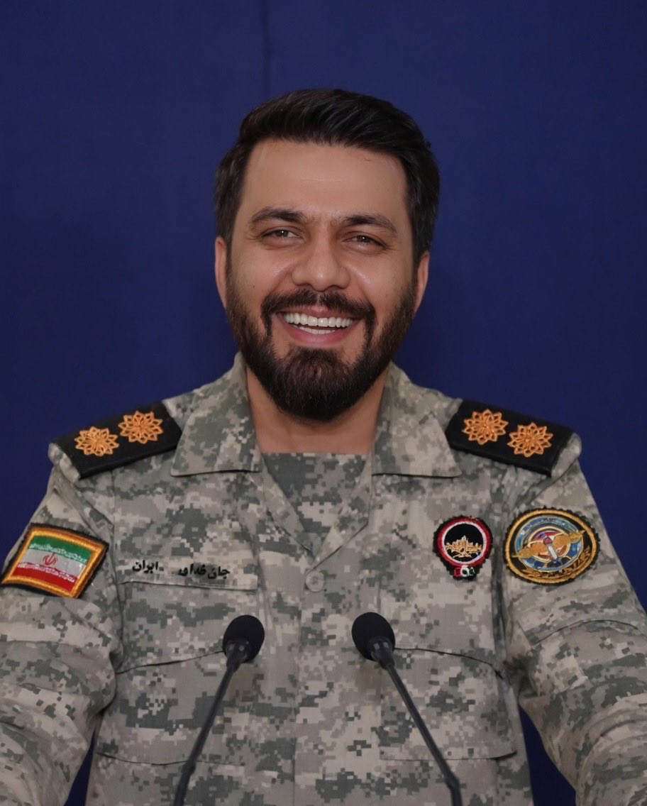 محمدحسین چاوشی🎒 tweet media