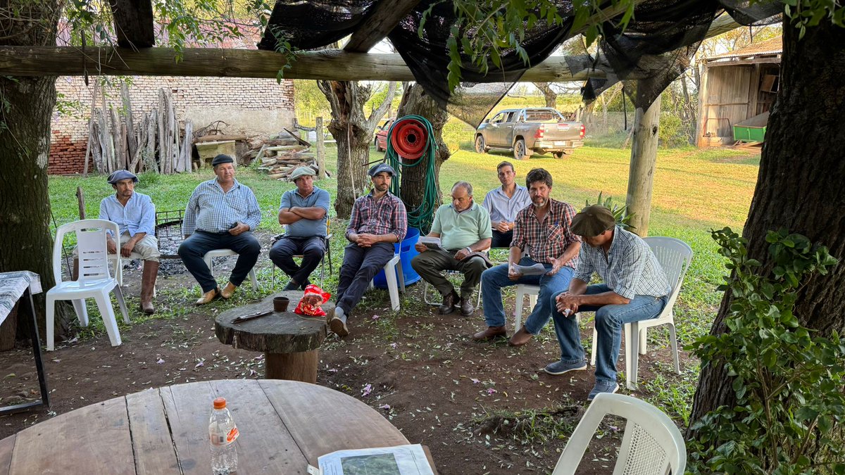 PlanAgro's tweet photo. #ProcríaSeMueve
📍Artigas |🗓️6 de mayo

✔️Reunión 👥Grupo "Santo Domingo"
📌Establecimiento "El Retiro" de la Familia Errandonea
Téc. ext. Dr. Sergio Silveira
➕🖼️👉 https://t.co/1CYR6D6Mmw
Ing. Javier Fernández #PlanAGro

#Procría #Ganadería #ExtensiónRural https://t.co/tXjZdUTA9w