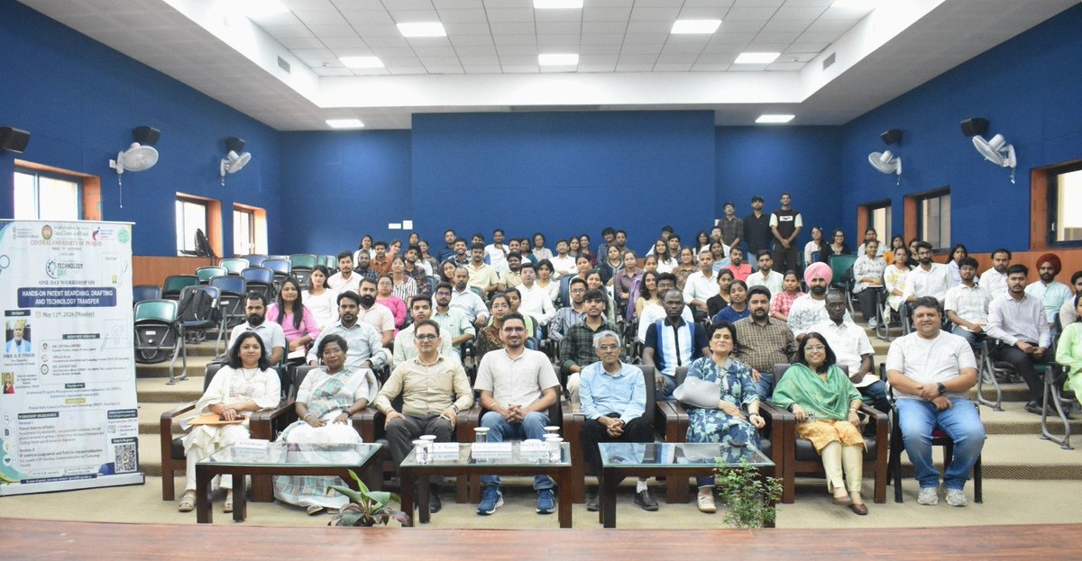 PSCST_GoP's tweet photo. On #NationalTechnologyDay, @PSCST_GoP with @cup_bathinda organized workshop on "Patent Searching, Drafting &amp; Technology Transfer". @BakshiDapinder,JD, PSCST as Guest of Honour &amp; other experts highlighted innovation, IP awareness &amp; tech commercialization for a self-reliant Punjab https://t.co/WfBqaXcViK