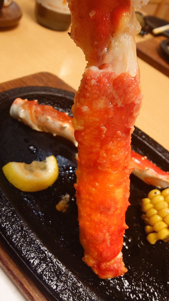 Maydollhideout's tweet photo. そう、GWはリア友とBBQして次の日はカニ食らってきたんだよ！って自慢ᵔ-ᵔ https://t.co/4raP2CSEHs