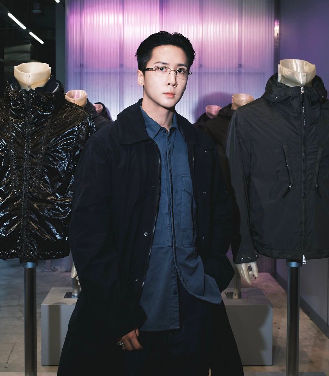 GTCK215's tweet photo. It’s so exciting to see you finally roaming around bit by bit! Stay healthy @RAVI_GTCK 

p.s: you’re still looking gorgeous as always 🥹 https://t.co/QBqx3yM67z