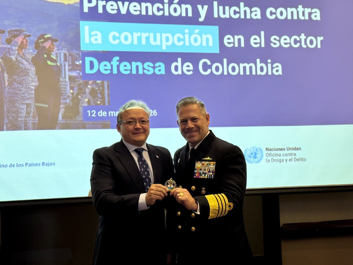 Comandante Armada de Colombia tweet media