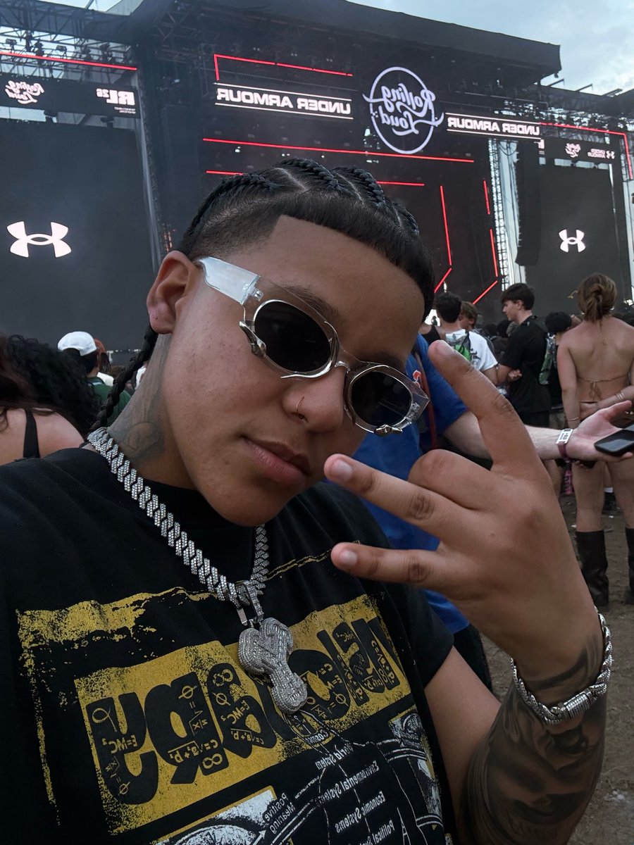 itsyaisii's tweet photo. catch me on stage next year #rollingloud https://t.co/Q7qknQ7Rgg