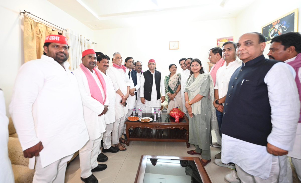 Akhilesh Yadav tweet media