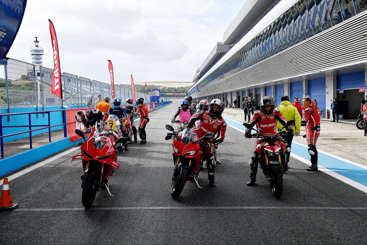 Ducati España tweet media
