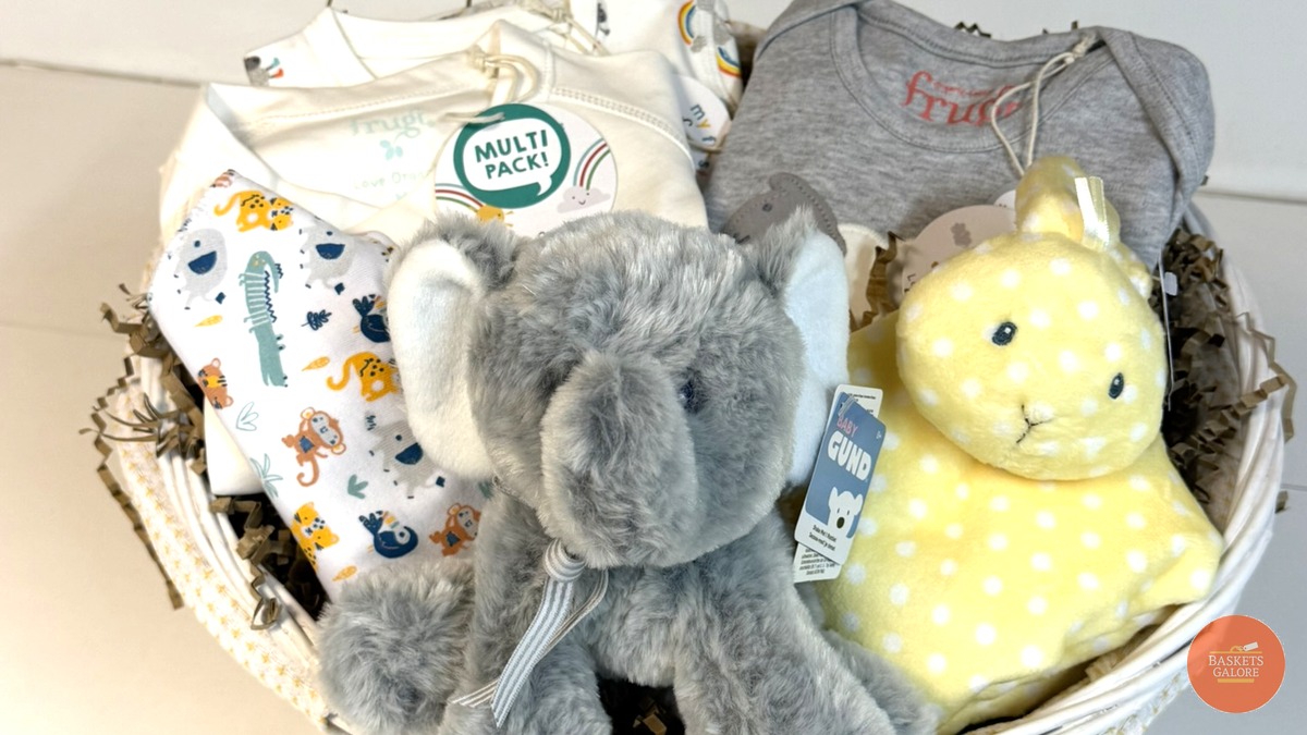 Today's Gift Basket Of The Day was the "Best Baby Gifts Unisex" 

ow.ly/eiU130sVGf8

Follow &amp; RT to enter #prize draw to #win a Gift Basket. 

More info via our blog. 

#giftbasketoftheday #gifts #competition #giftbasketsrule #newbabybasket