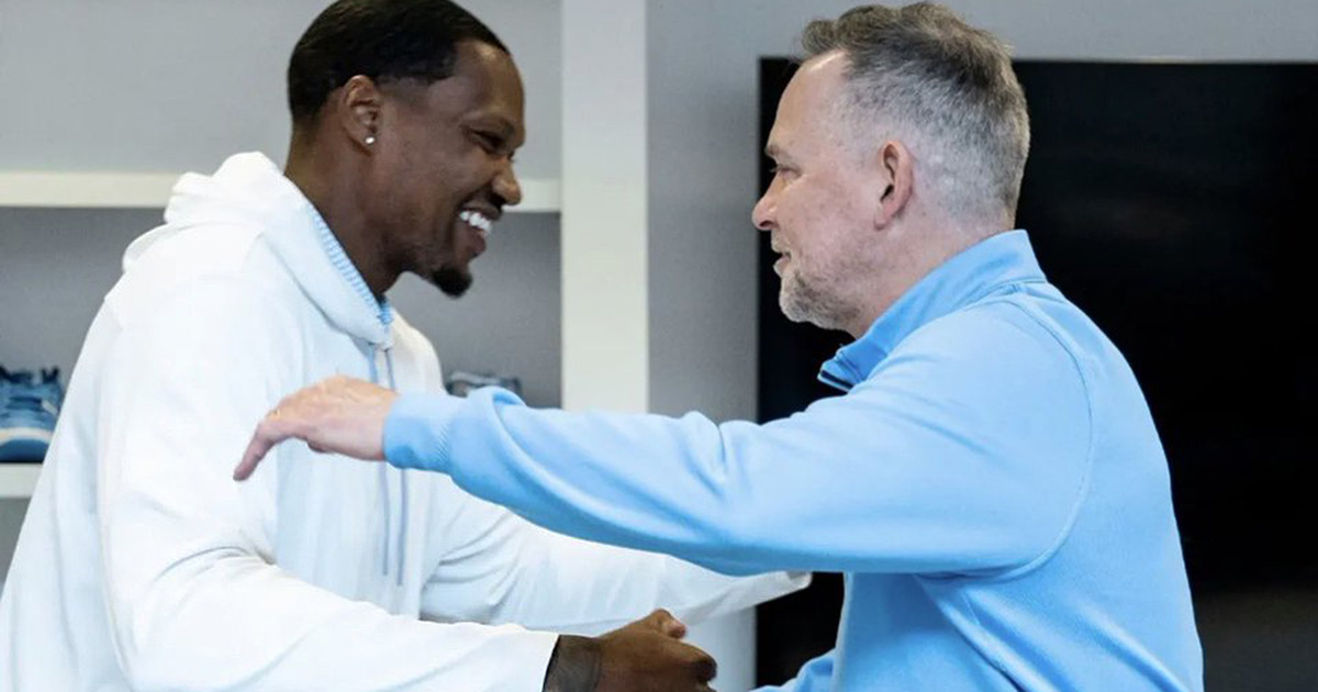 NEWS: Deon Thompson is back in Chapel Hill. 

The former Tar Heel who helped UNC win the 2009 national championship is expected to join Michael Malone's coaching staff, per sources. 

Details: on3.com/teams/north-ca…