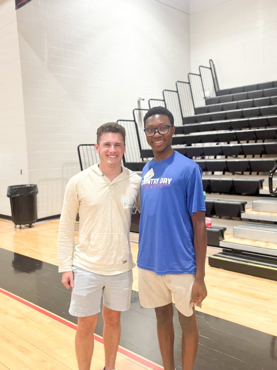 CHS_BR's tweet photo. Student Council attended a LASC (Louisiana Association of Student Councils) District III social event hosted By Brusly High School. CHS Student Council delegates collaborated and met with the district board and other student councils from the district. https://t.co/g65qiYwjnm