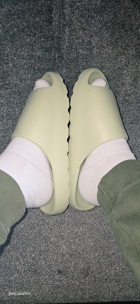 SockMan2014's tweet photo. So soft and comfy https://t.co/NnOMa4qste