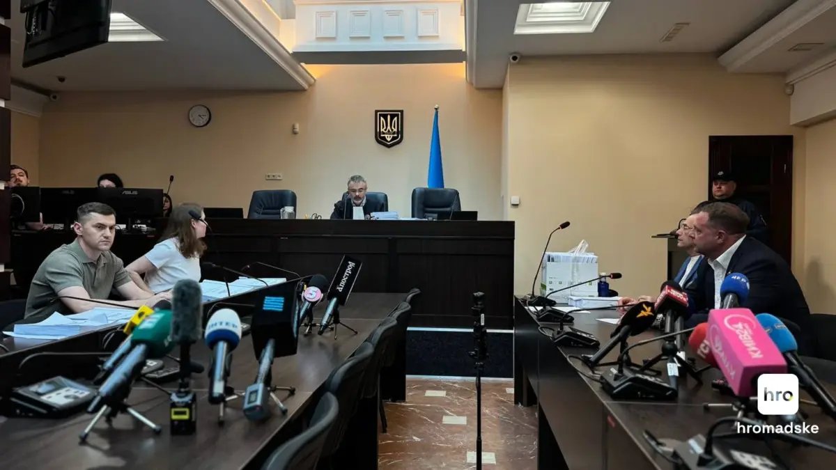 Дані про перетин кордону Єрмаком після його звільнення видалені з системи прикордонників

Також встановлено видалення із державних реєстрів відомостей про Єрмака та його власності inforesist.org/ua/dani-pro-pe…