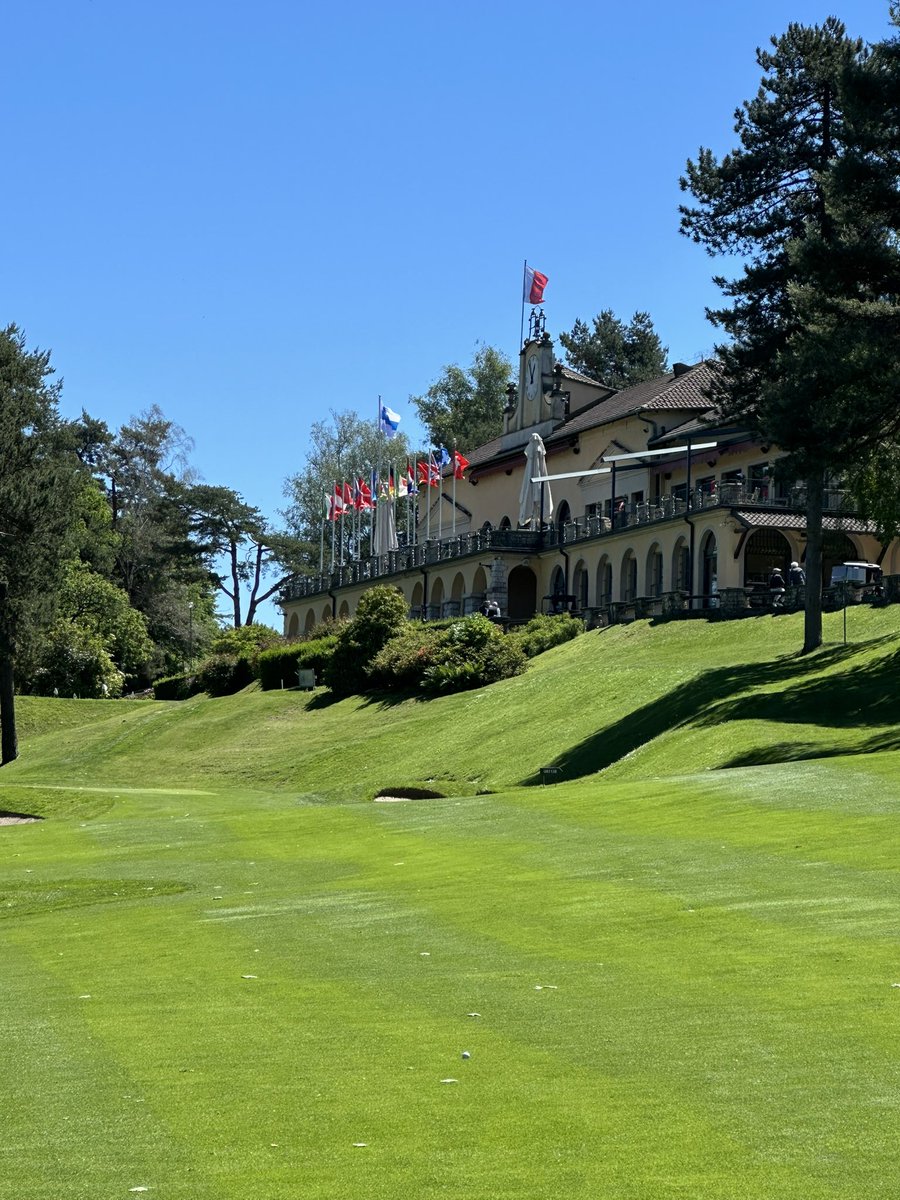 ForresterInfo's tweet photo. Had a great practice round today with Perry Somers and Brian Gee @GolfVilladEste before the hickory golf masters. A proper old school tradition course and club. https://t.co/2SLLetrQKF