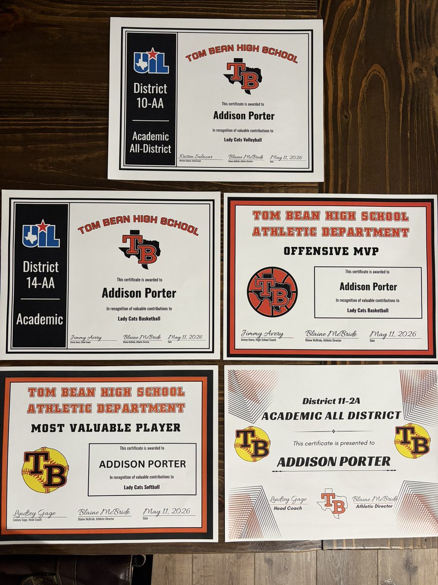 APORTER12RHP's tweet photo. Humbled & honored @ 2026 Tom Bean HS Sports Banquet! Academic All District 🏐🏀🥎 Offensive Player of the Year in BB & MVP in Softball! @SoftballAmerica @TexasGlory @14uTxGloryGold @PrepSoftball @SoftballDown @FastpitchWire @ExtraInningSB @LineDsoftball @MaxPreps @DfwSho @D1Softball @dfwvarsity @GMsportsmedia1 @ihss_dfw @RivalsHS @RecruitMatador @fivestarphenom @CoastRecruitsSB @lindseygage5 @Coach_Mo23 @tombeansball @TOP_D1RECRUITS @dmngregriddle
