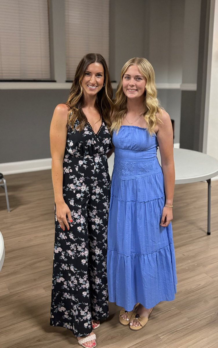 APORTER12RHP's tweet photo. Humbled & honored @ 2026 Tom Bean HS Sports Banquet! Academic All District 🏐🏀🥎 Offensive Player of the Year in BB & MVP in Softball! @SoftballAmerica @TexasGlory @14uTxGloryGold @PrepSoftball @SoftballDown @FastpitchWire @ExtraInningSB @LineDsoftball @MaxPreps @DfwSho @D1Softball @dfwvarsity @GMsportsmedia1 @ihss_dfw @RivalsHS @RecruitMatador @fivestarphenom @CoastRecruitsSB @lindseygage5 @Coach_Mo23 @tombeansball @TOP_D1RECRUITS @dmngregriddle