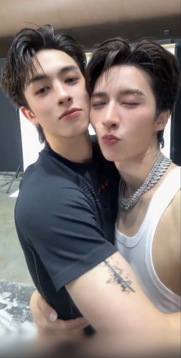 ♡ྀི ครัชออน ⚡️ tweet media