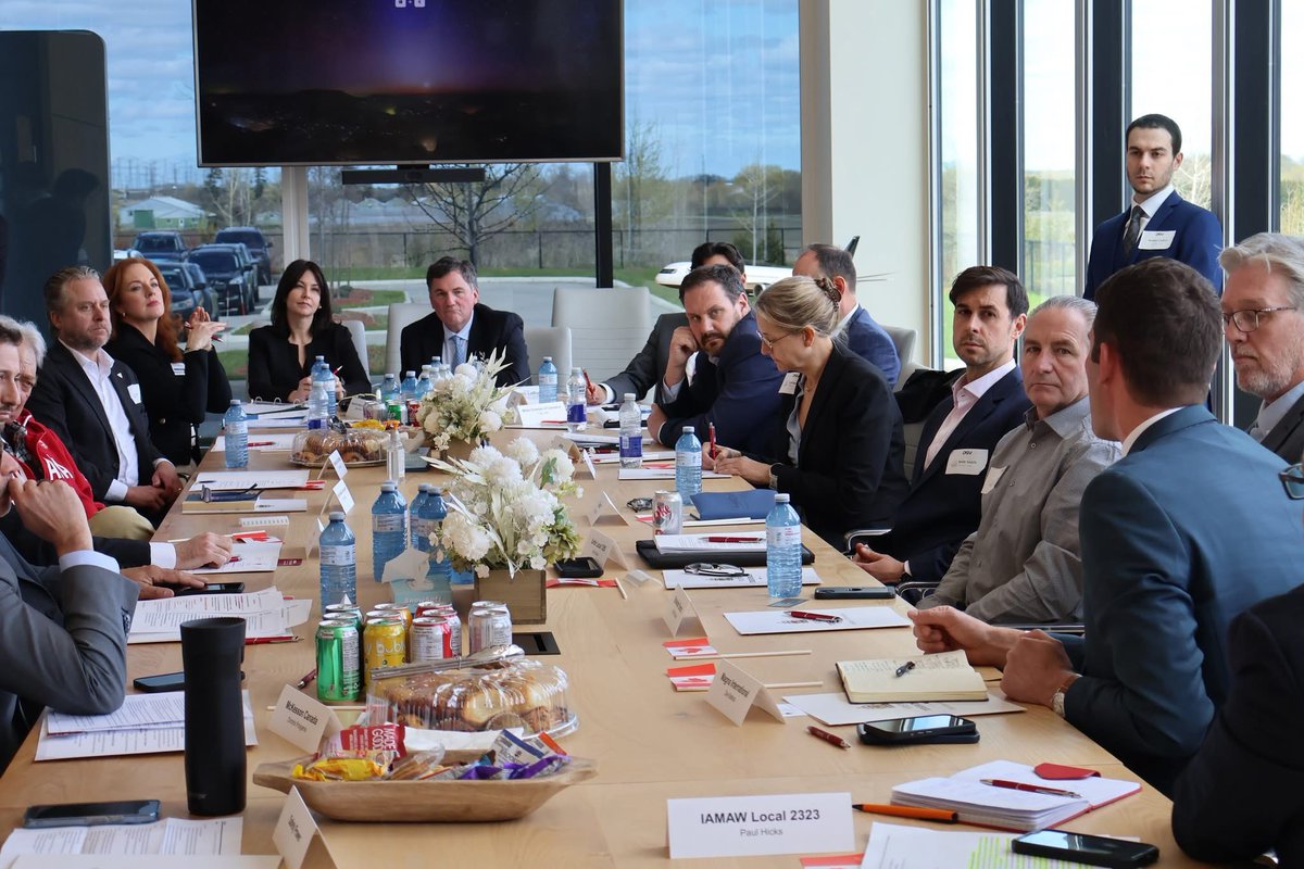 iamunioncanada's tweet photo. IAM was at the table representing workers’ voices during a business and trade roundtable with Minister Dominic LeBlanc in Milton, alongside MP Kristina Tesser Derksen and leaders from across business, labour, and industry. https://t.co/Lojrk7McKQ