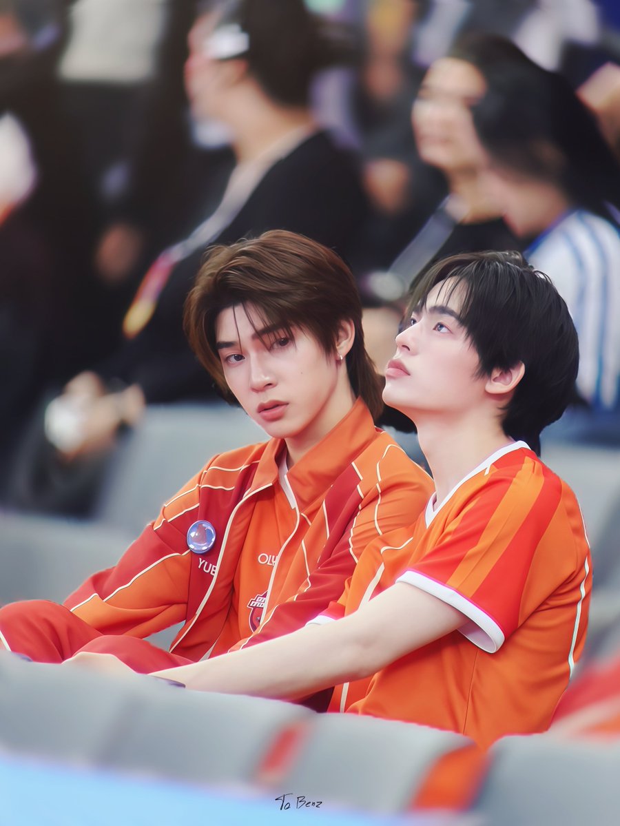 นั่งคุมนางฟ้าจำเป็นต้องหน้าดุขนาดนี้ป่ะตี๋ 

#twnpich ㅣ #porsuppakarn
#teeteepor