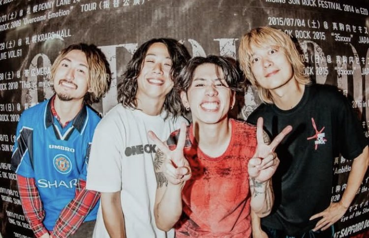 rocqnow's tweet photo. 過去の今日=2023年5月13日

ONE OK ROCK が札幌ドームで初ライブを行った日。他県からの動員が他会場に比べて少ないことや、そもそもの客席が多いことから、日本で最もライブを行うのが難しいとされていたドーム会場。Toruの結婚式で演奏するため制作された楽曲「Forever Us」を初披露した。 https://t.co/AG6CFWxgte
