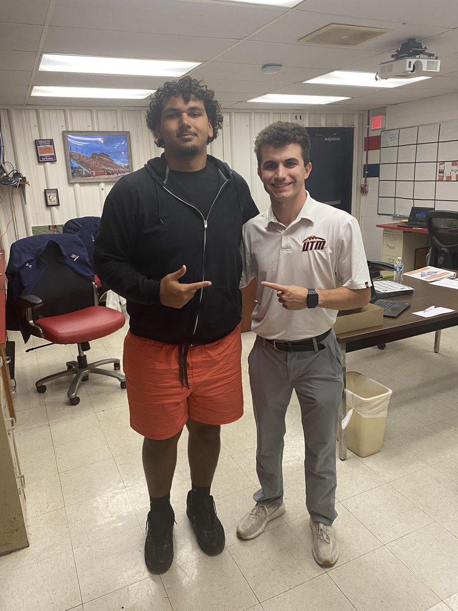 Maleque_jackson's tweet photo. Thanks for coming by and great conversation @BryseCarlton

@UTM_FOOTBALL @HCPatriotsFB @CoachButlerGBR @CSmithScout https://t.co/34iGOAHhJe