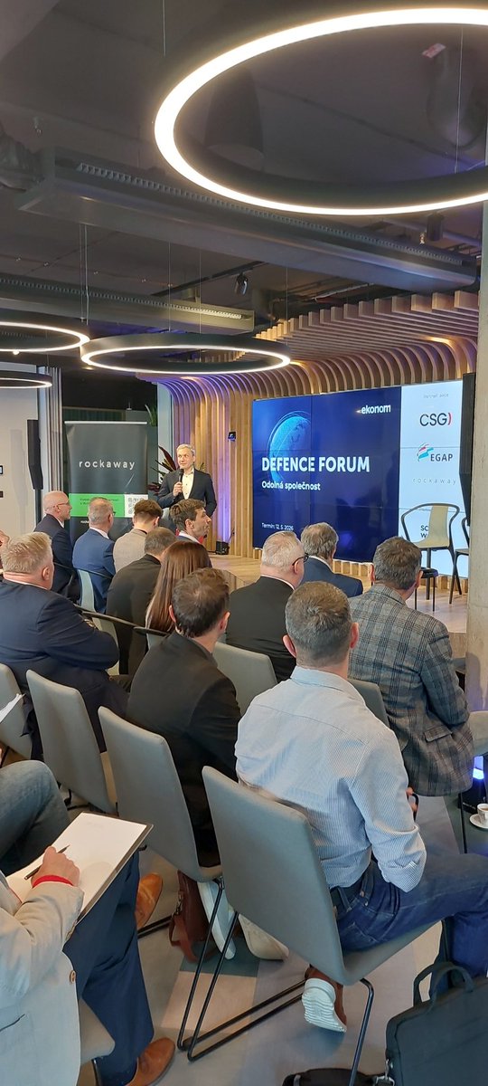 Ales_Mohout's tweet photo. @ekonom_cz první ročník #DefenceForum právě začíná ⚔️ @PetrKain @martinpetricek https://t.co/vSfugnNQre