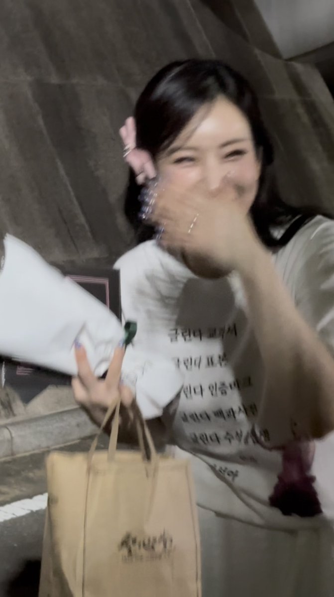 썸뮤 tweet media