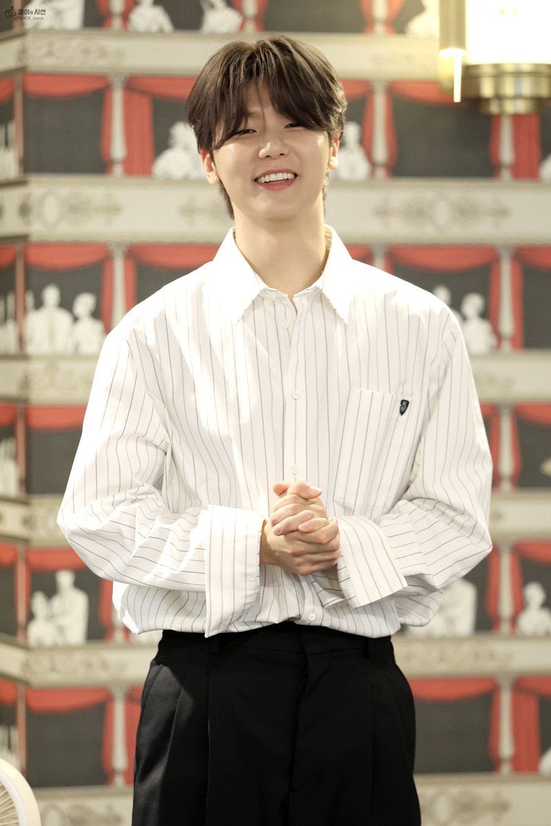 📷 파이의 시선 tweet media