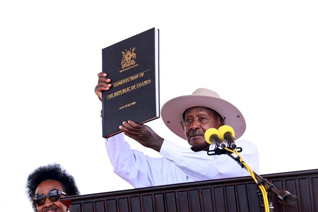 MishacKawamara's tweet photo. Congratulations H.E. @KagutaMuseveni upon your swearing-in for another term in office.

Your leadership, resilience, and commitment to peace, stability, and transformation continue to shape the future of Uganda. 

As we begin this new chapter, may the years ahead bring greater prosperity, unity, and opportunities for all Ugandans.

Mr. Mishac Kawamara, Senior Presidential Advisor – Mobilization