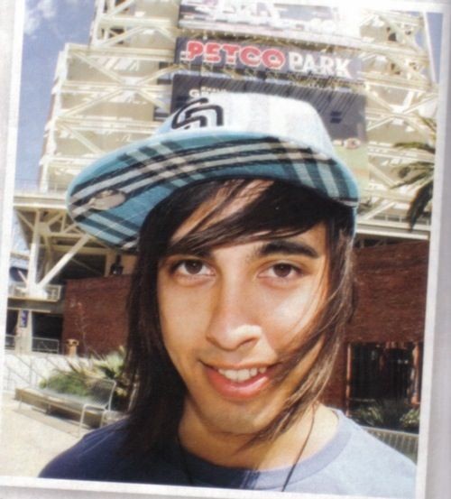 bruce wayne irl tweet media