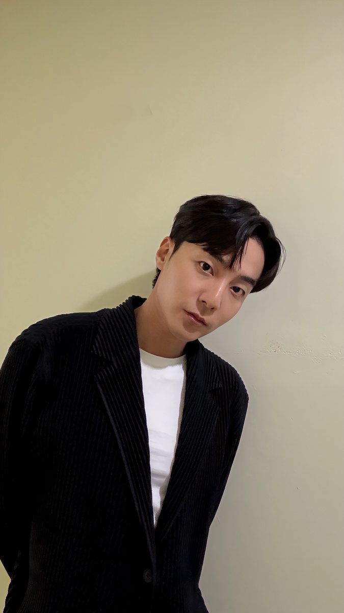 official_roykim's tweet photo. [📸PHOTO]

26.04.28 하트시그널5 5회 🍷
Behind STAFF PHOTO

#로이킴 #RoyKim
#하트시그널5 https://t.co/ENxypzj8oH
