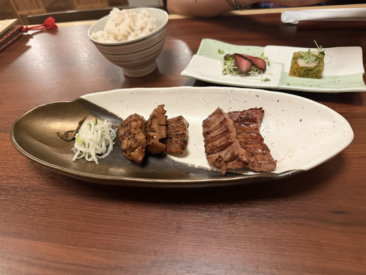 okiryuka39's tweet photo. 🐮👅 https://t.co/6rGUEbpysB