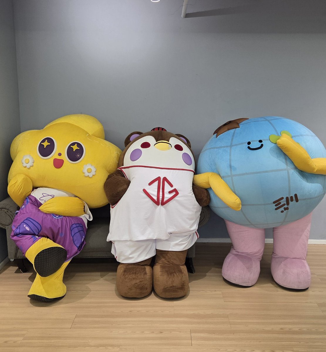 คุณครัวซองต์ของน้องมิกซิวค่ะ | YILOVEY tweet media