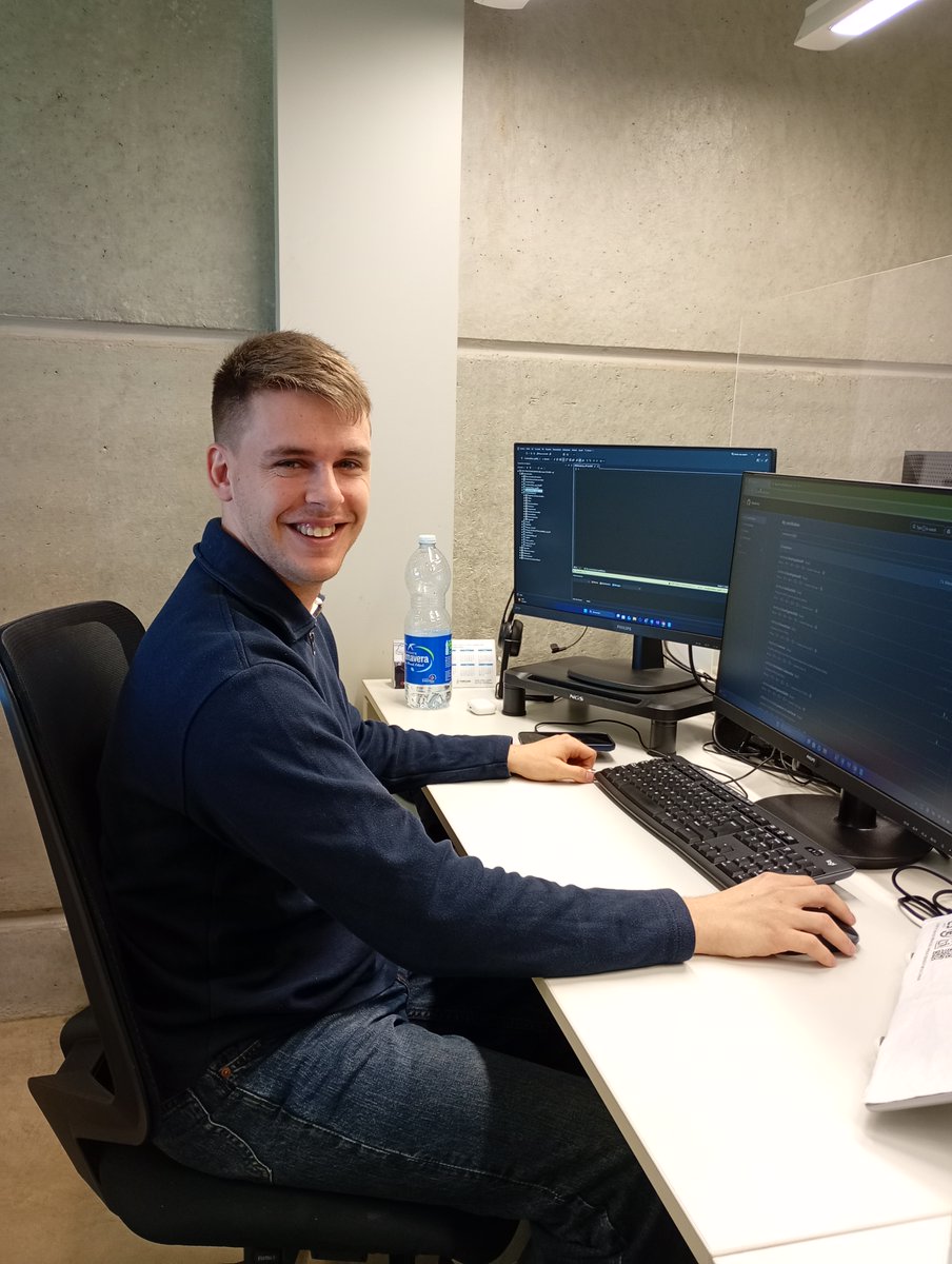 DASS_TECNOLOGIA's tweet photo. Hoy Jordi termina su etapa de prácticas en nuestro departamento técnico, y la verdad es que deja huella.

Gracias por todo este tiempo, Jordi, por tu trabajo, tu predisposición y tu forma de afrontar cada reto. 

¡Mucho éxito en el camino que empieza! 🚀

#WeDass https://t.co/AIAQxOkx1j